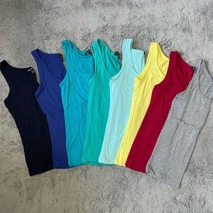 Le Château tank tops bundle size small